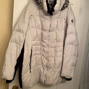 White winter jacket size 4X